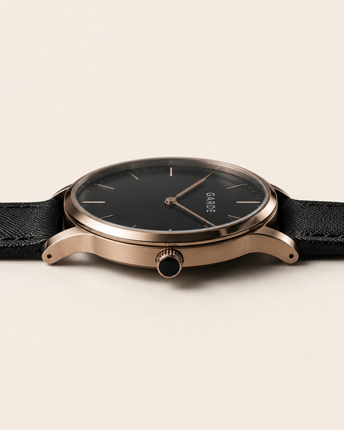 Garde watch, crown detail